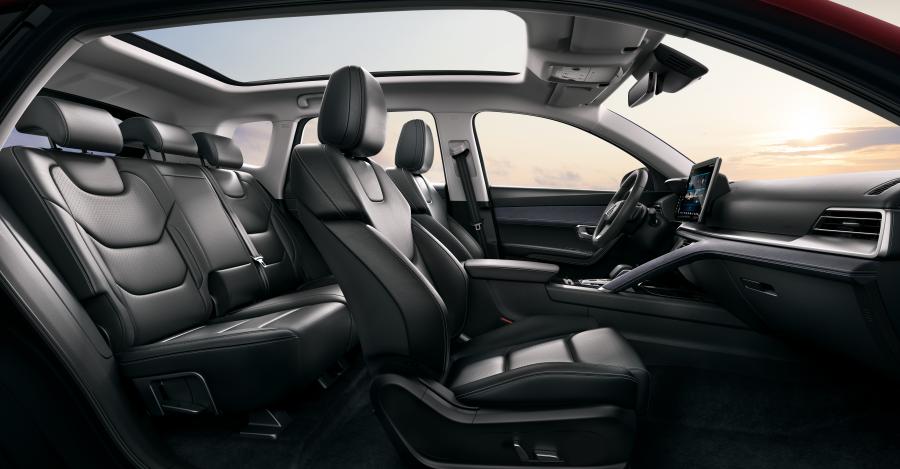 Интерьер BYD Song Pro DM (SA2) 2019 года  (фото 15 из 25)